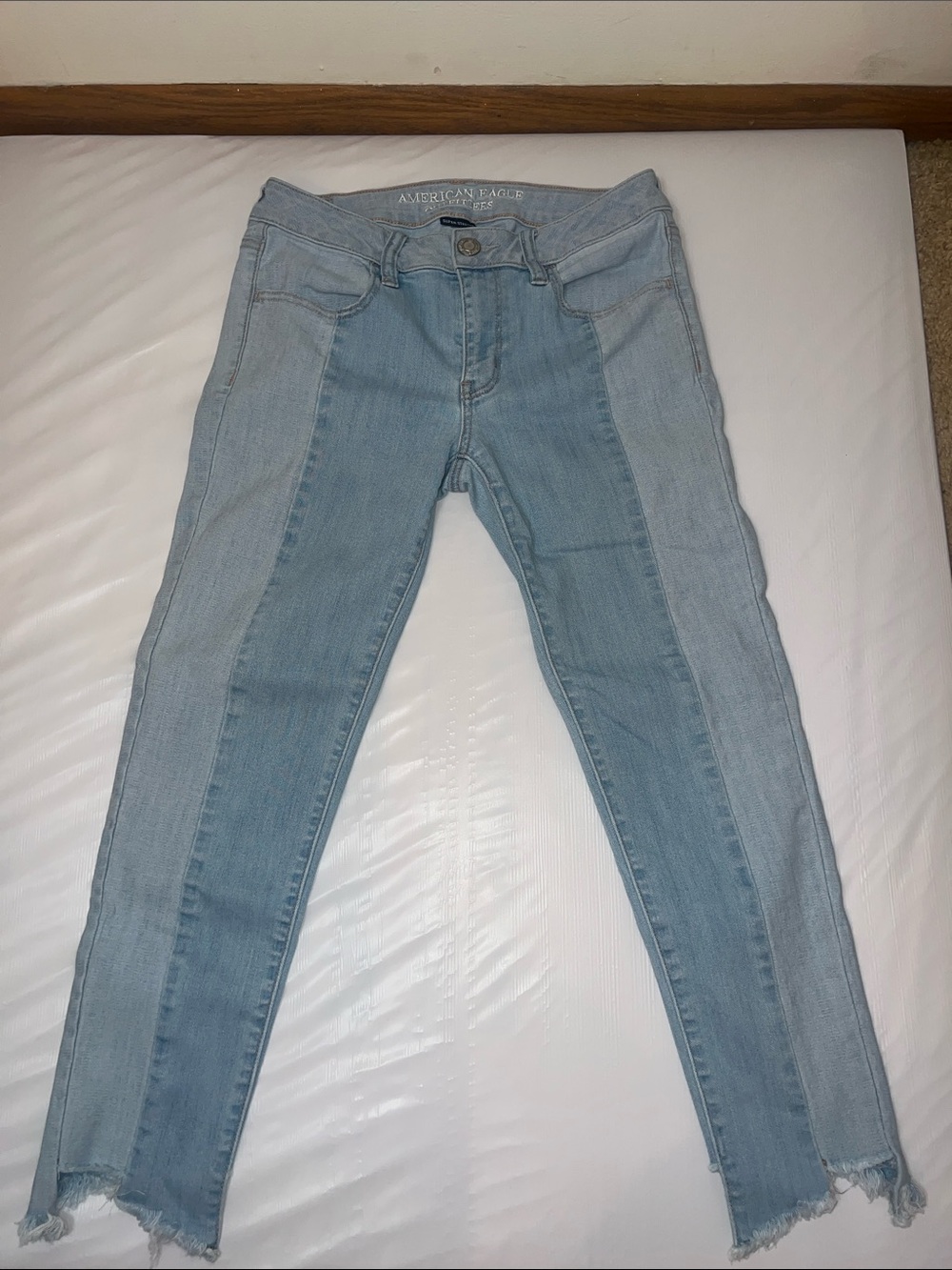 American Eagle Outfitters Two-Tone Light Blue Cropped Jeggings